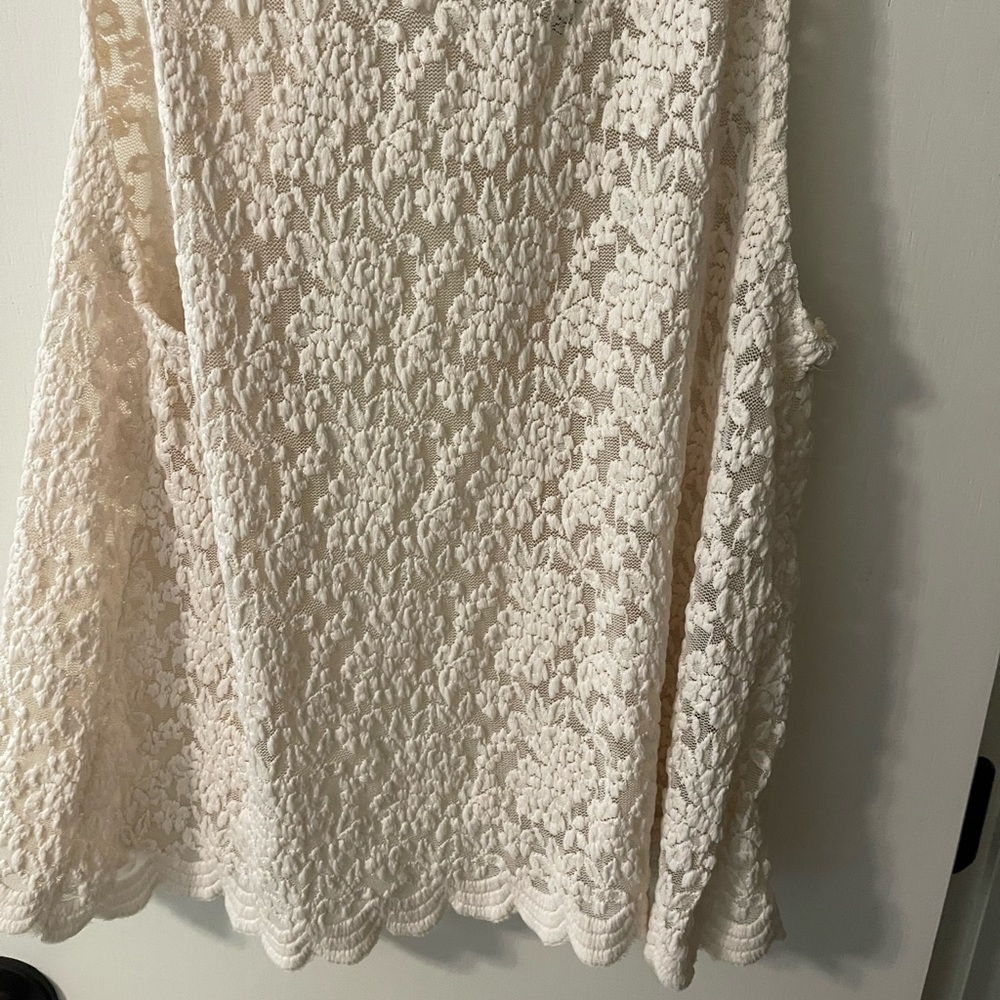 Floral lace open back tank top